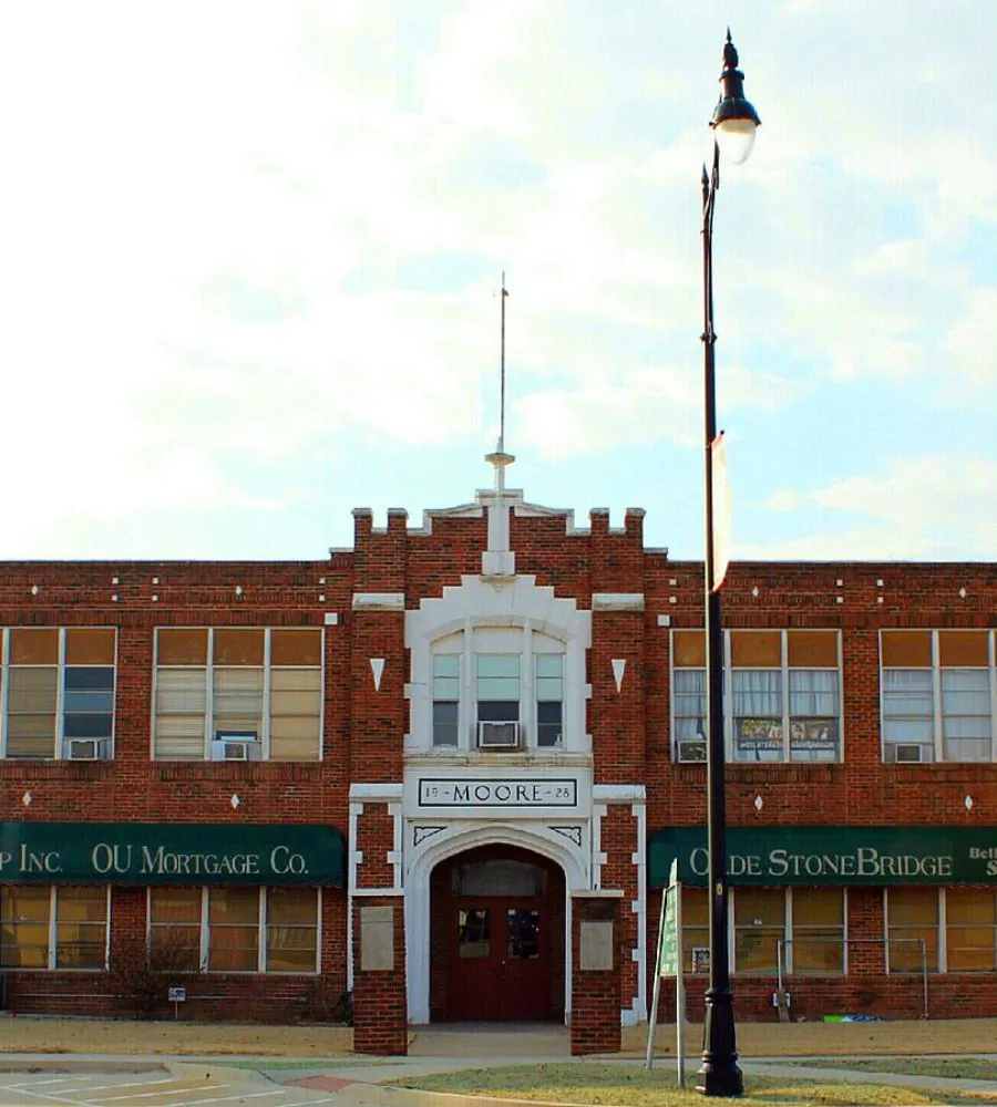 University of Moore City , Oklahoma University of Moore City , Oklahoma